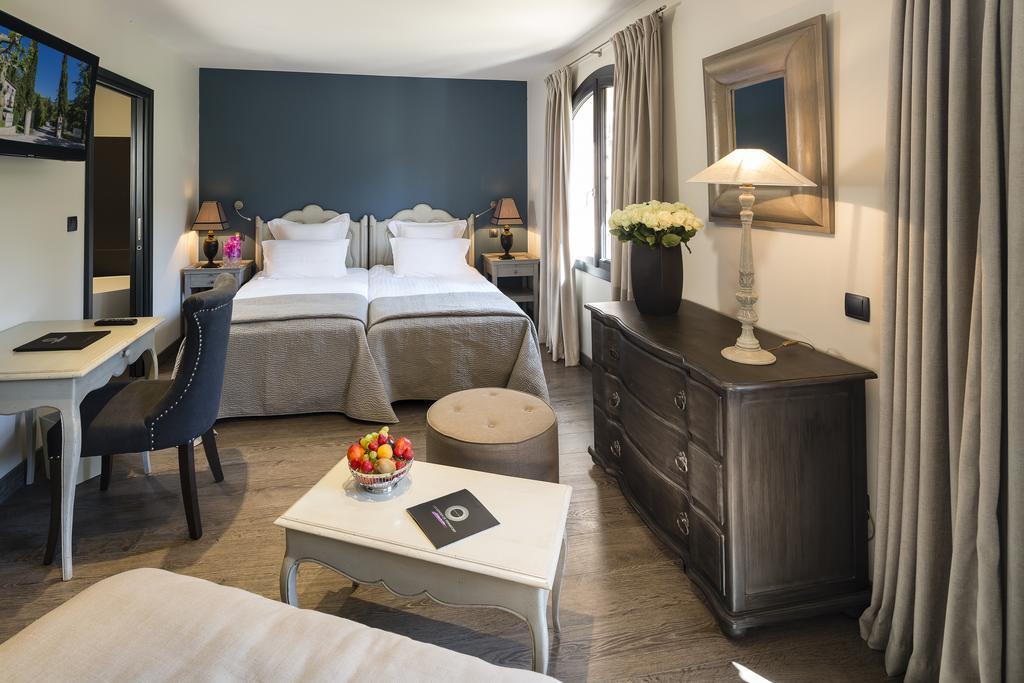 Hostellerie Les Gorges De Pennafort Callas Rum bild